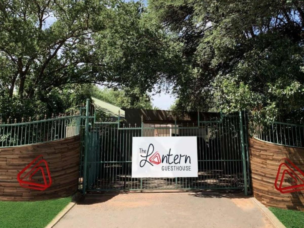The Lantern Guesthouse Bloemfontein Dış mekan fotoğraf